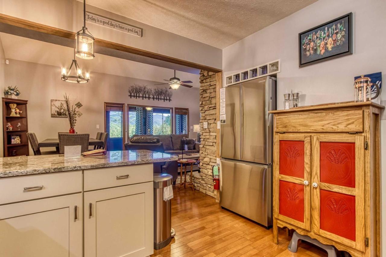 Cozy Cabin With Mountain Views Near Skylift Park! Gatlinburg Zewnętrze zdjęcie