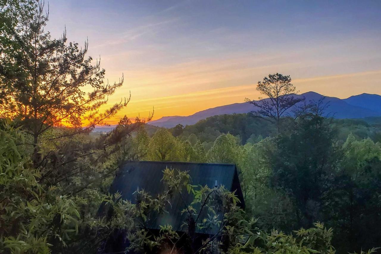 Cozy Cabin With Mountain Views Near Skylift Park! Gatlinburg Zewnętrze zdjęcie